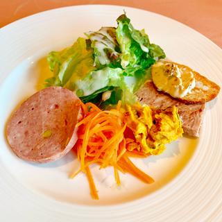 前菜盛り合わせ