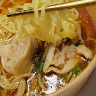 手包み小籠包醤油拉麺