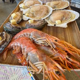 ホタテ、あわび、赤海老