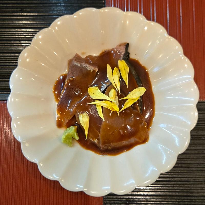 特製ダレに漬け込んだ旬のお魚のヅケ(高麗橋桜花)