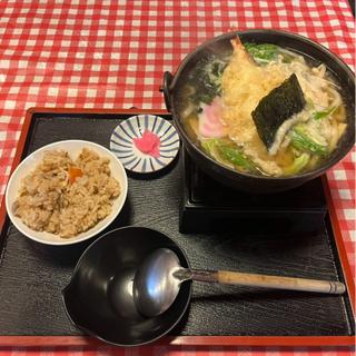 鍋焼きうどん