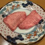 厚切り生タン塩(焼肉成)