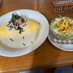 ツナクリームオムライス S (サラダorコーンスープ、ドリンクセット)(みるくカフェ )