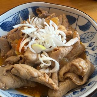 スペアリブ定食、モツ煮