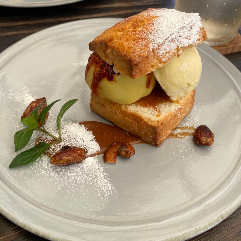 お芋のブリュレスコーン(トンボカフェ)