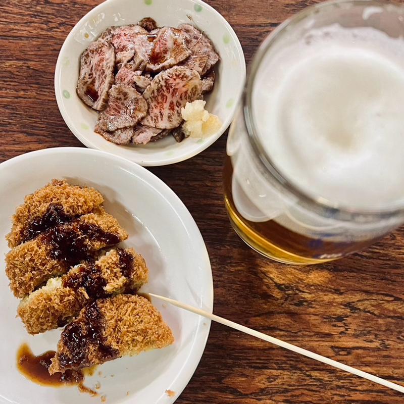 メンチ　牛タタキ(肉のまえかわ やきとり・立ち飲み (株)前川商店)