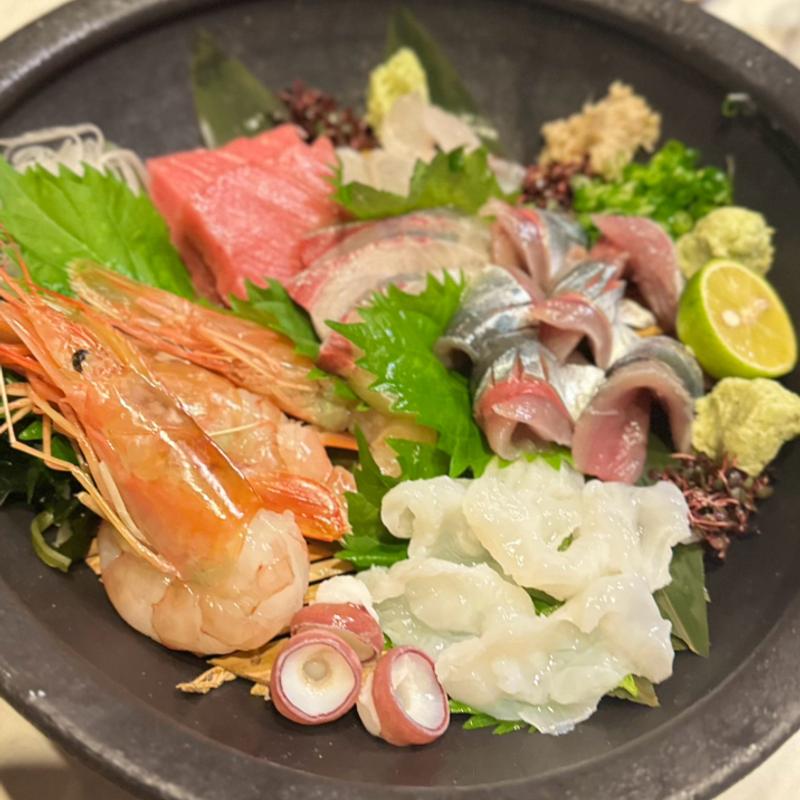 本日のお刺身盛り合わせ(八八八)