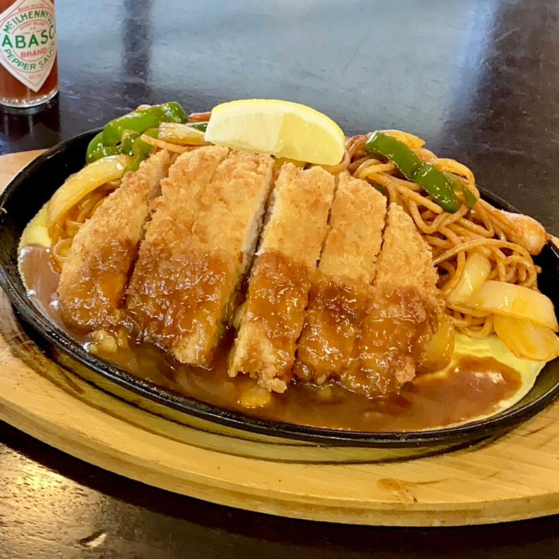 元祖鉄板ナポリタン カツカレー(Beering Bon)