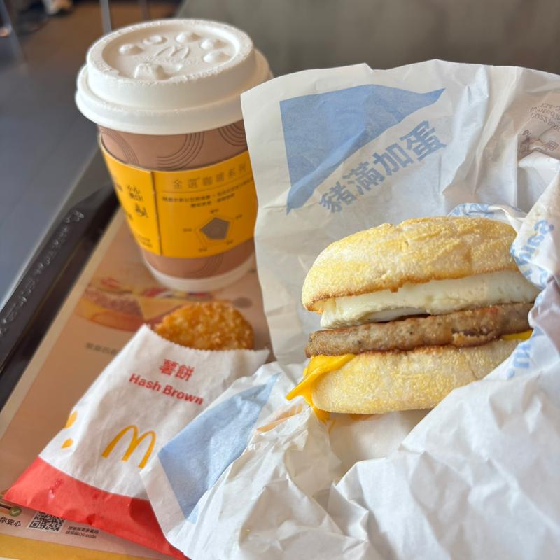 ソーセージエッグマフィンセット(マクドナルド 高雄建國第三ブランチ)