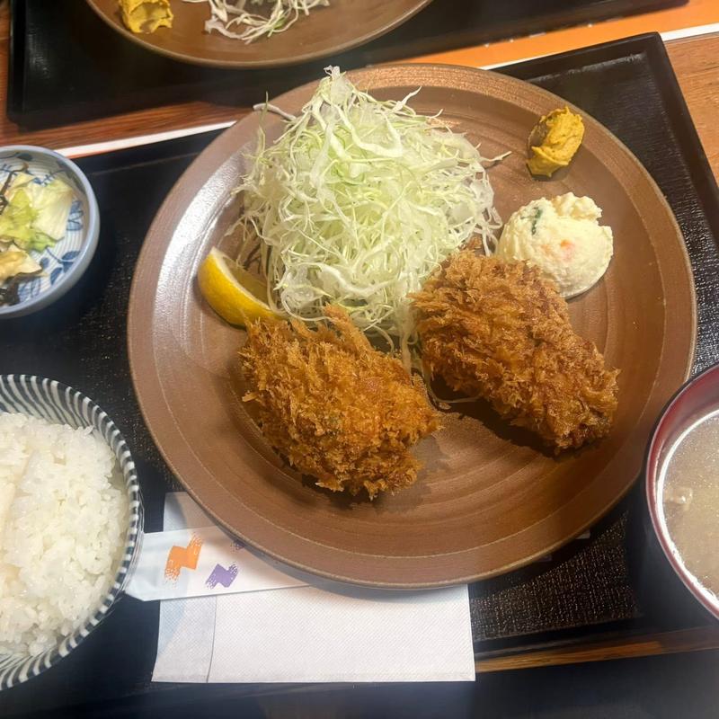カキフライ2個定食(割烹 三友(さんゆう))