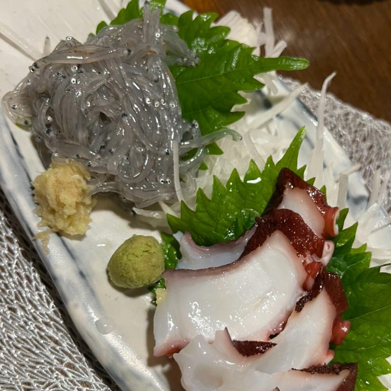 タコ刺し　生シラス(たべものや旬菜)