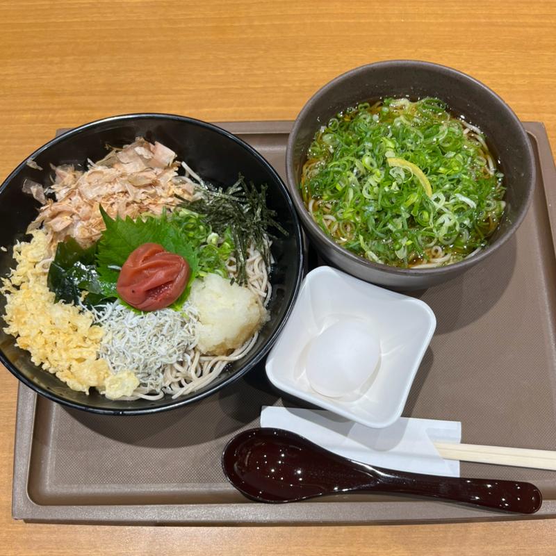 梅しらす蕎麦　九条ネギ蕎麦(第3ベイサイド)