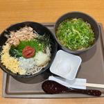 梅しらす蕎麦　九条ネギ蕎麦