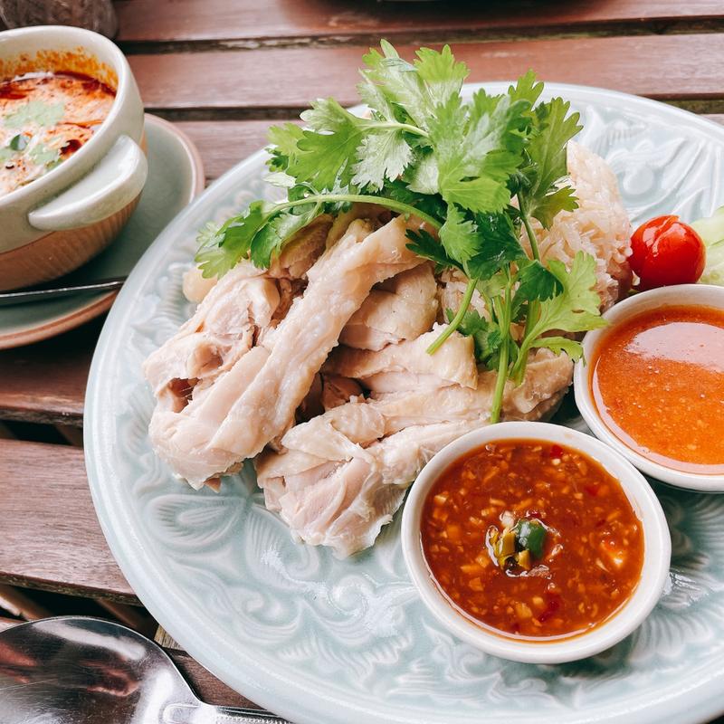 カオマンガイ(エスニックカフェ クローバー)