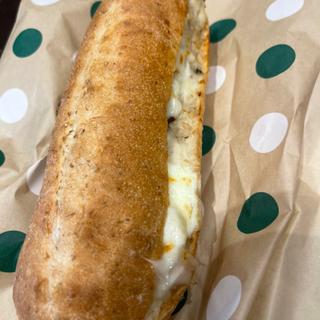 きのこクリームのチキン&モッツ ァレラ 石窯フィローネ(スターバックス コーヒー 御殿場プレミアム・アウトレット店)