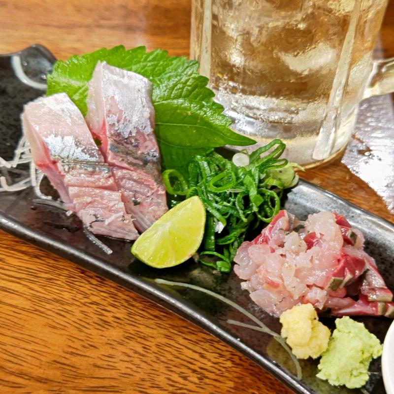 地物むろあじ刺身たたき2種盛り(ハーフ)(魚と酒はなたれ)