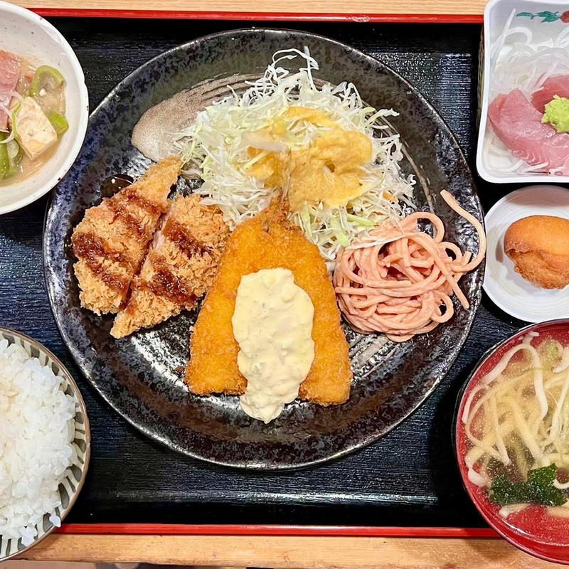 A 本日の日替り定食(あかちょうちん)