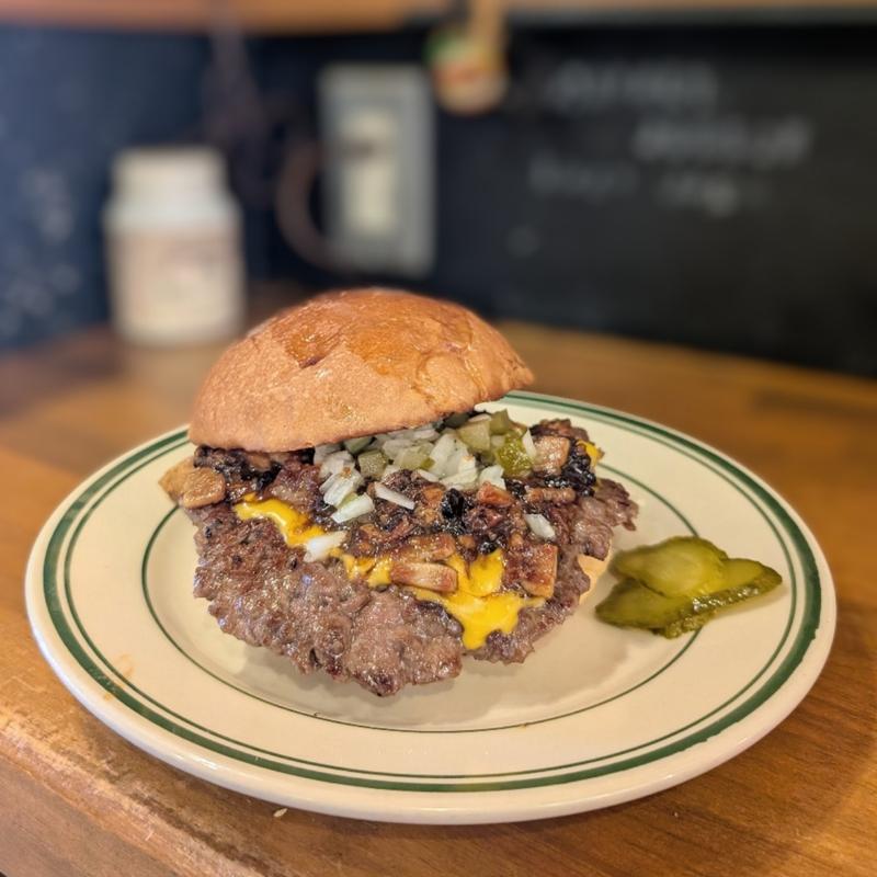 ベーコンジャムスマッシュチーズバーガー(Johson Burgers)