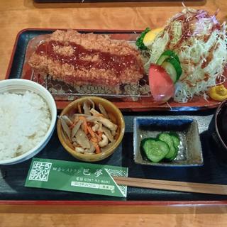 ロースカツ定食(レストラン巴夢（はむ）)
