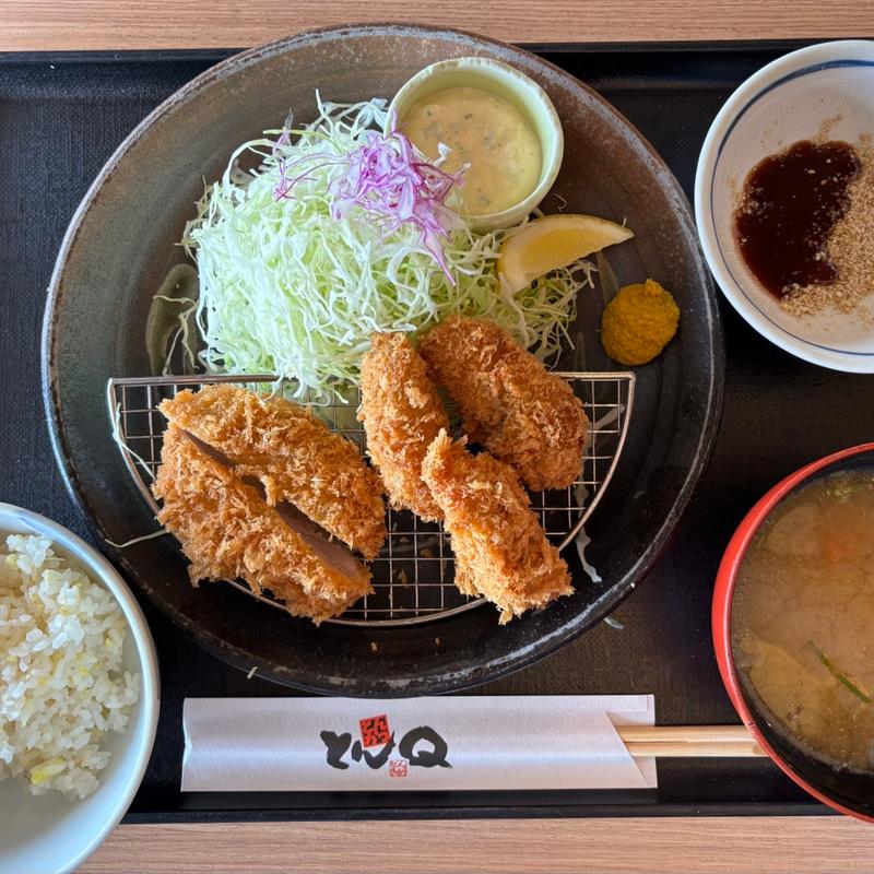 やまと豚ヒレかつ&カキフライ定食(とんかつ とんQ 守谷ふれあい店 （とんきゅう）)