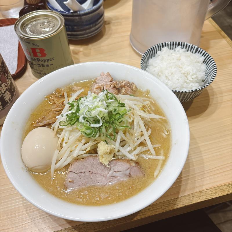 味噌らーめん（味玉,もやしトッピング）+ごはん(小)(三ん寅)