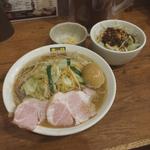 濃菜麺（味玉付）+生ニンニク+カラベジ
