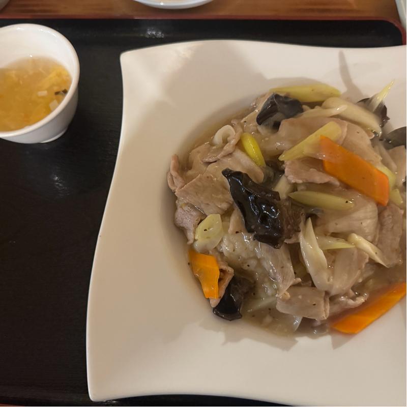 ネギ塩豚丼(中華美食 味縁)