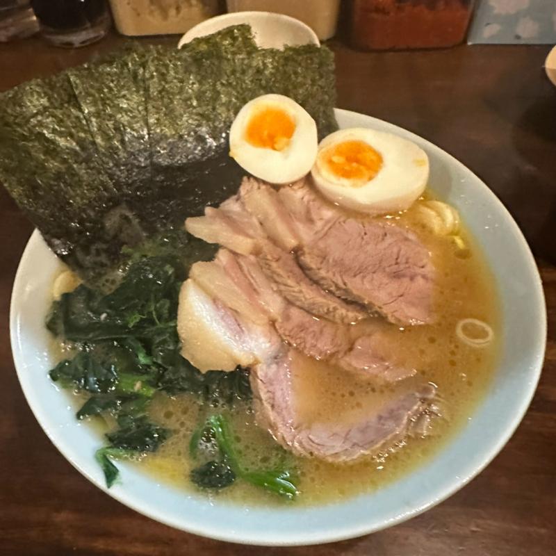 チャーシュー麺(洞くつ家 （どうくつや）)