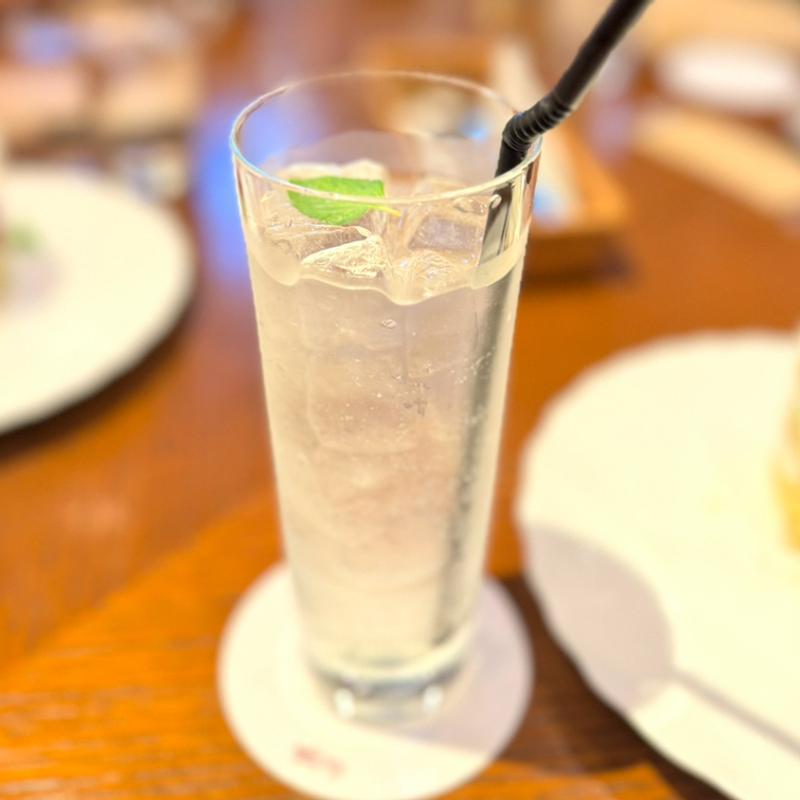 アマレットフィズ　(パティスリー 平五郎 本店)