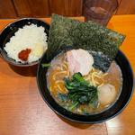 ラーメン、味玉、ご飯