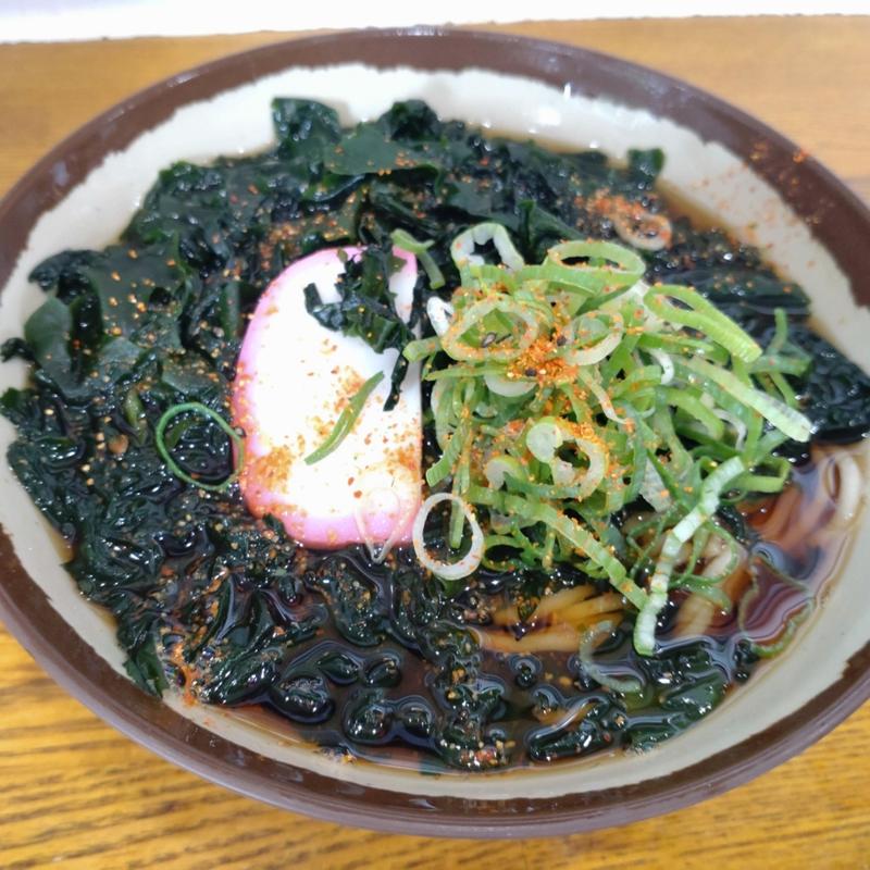 わかめ そば うどん(弥生軒 （やよいけん）)