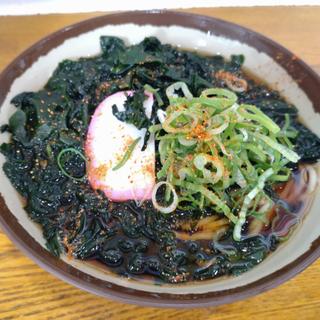 わかめ そば うどん(弥生軒 （やよいけん）)