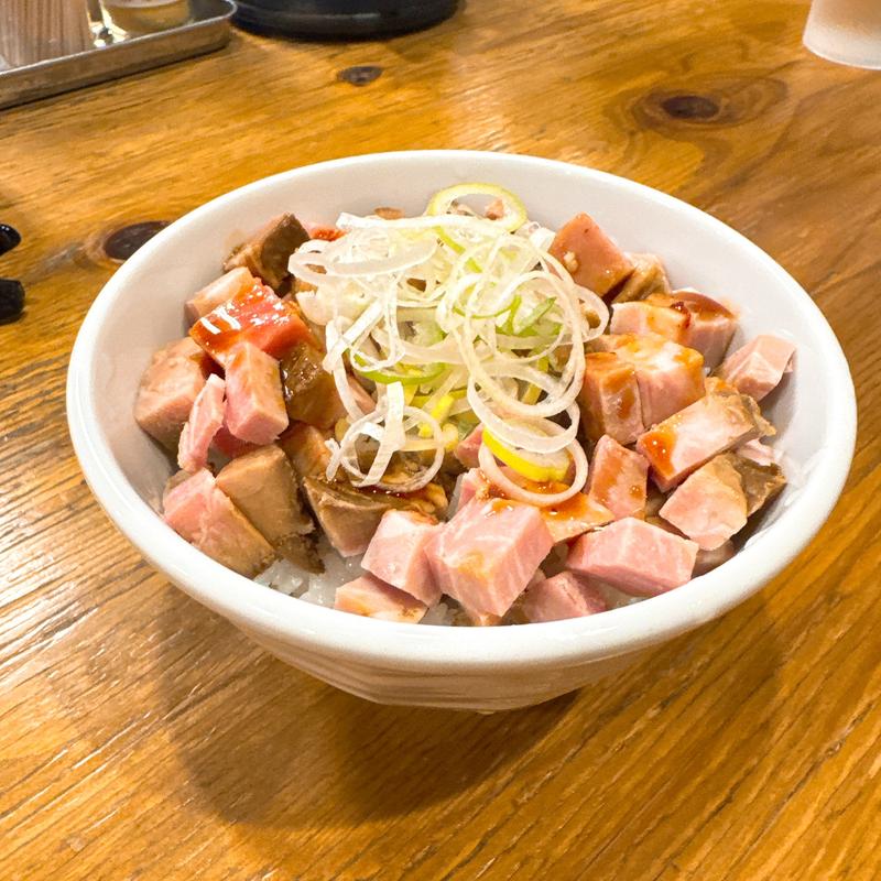チャーシュー丼(つけ麺 いちびり)