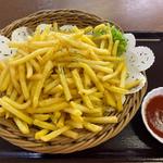 メガ盛りポテト