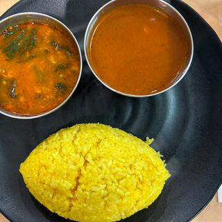 2種カレー(カリー＆焼きたてナン AMARA 三井アウトレットパーク入間店)