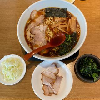 大盛り 生姜醤油らーめん(ラーメン めんくま)