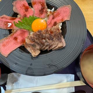 かつべ和牛　ローストビーフ＆ステーキ丼