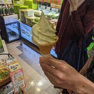 ずんだソフトミックス(喜久水庵 JR仙台駅店 )