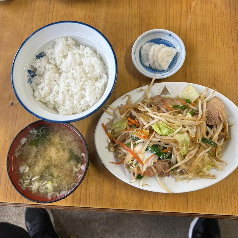 肉野菜定食(紀文食堂 （キブンショクドウ）)