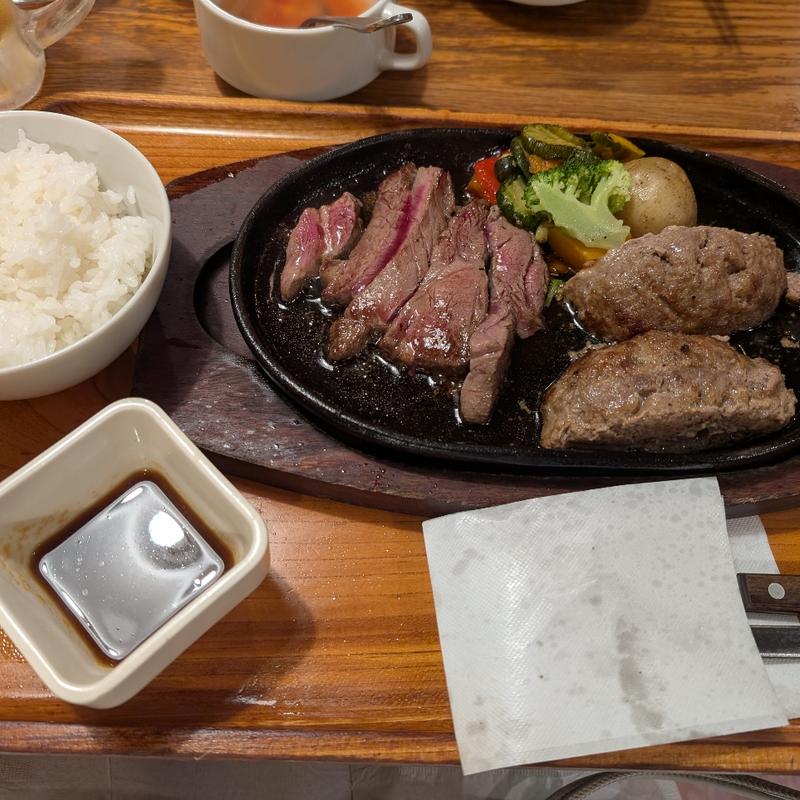 肉祭りセット(いしがまやハンバーグ 横浜ポルタ店)