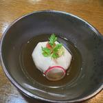 カシューナッツ入り胡麻豆腐