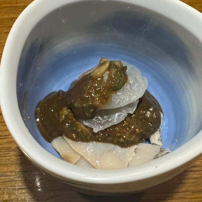 アワビの肝醤油あえ(よもぎ)
