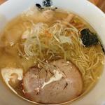 エビワンタン塩ラーメン(ひるがお 東京駅店 )