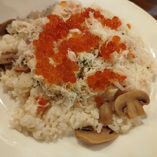 カニといくらのピラフ