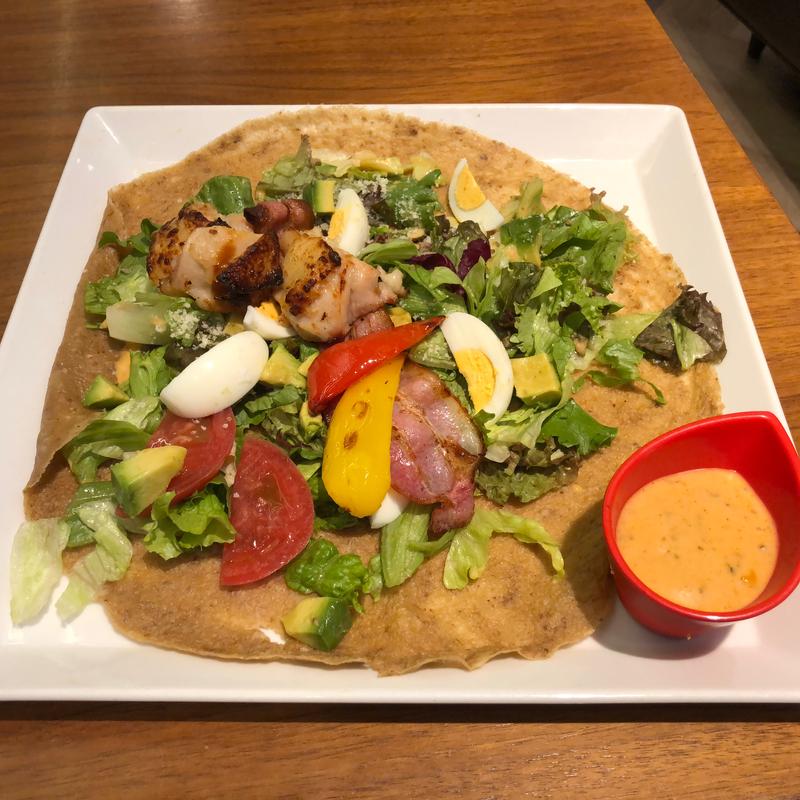 野菜畑のガレット〜グリルチキンサラダ仕立て〜(むさしの森珈琲 春日部店)