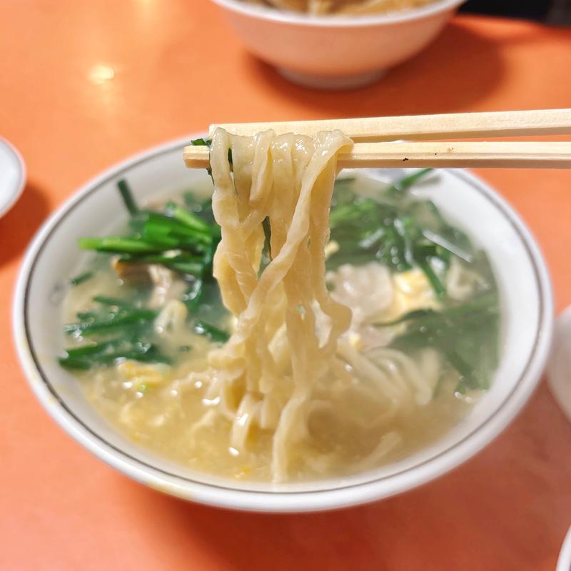 にら玉子とじそば(十八番(おはこ) 大和店)