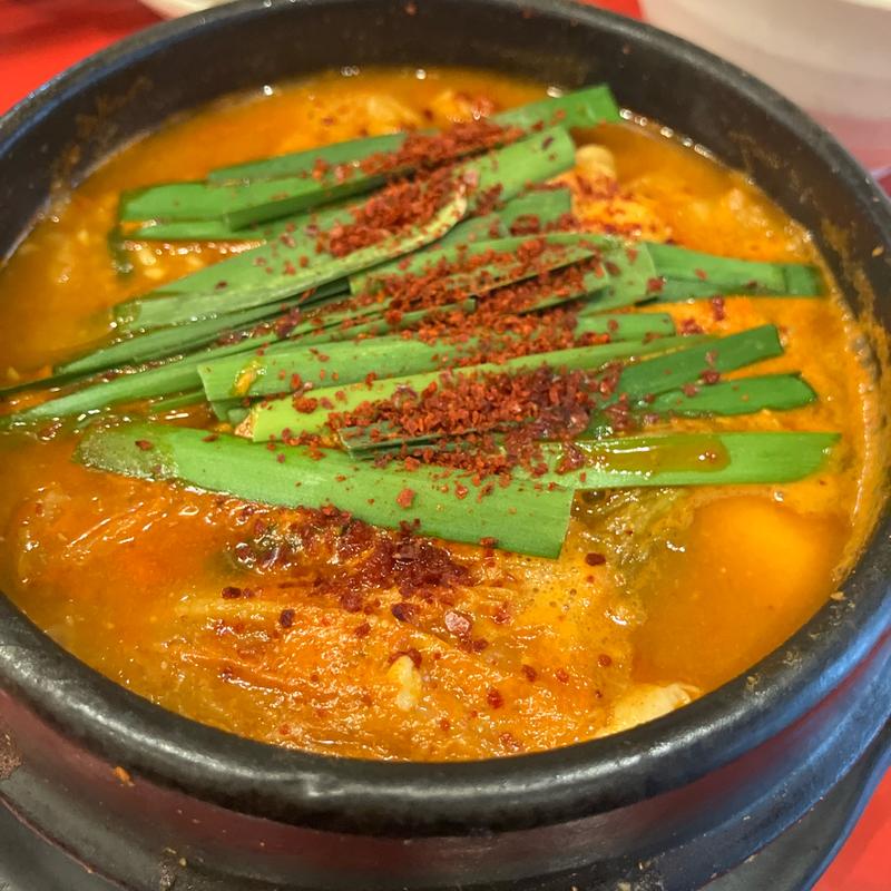 キムチスンドゥブチゲ(焼肉 冷麺 てっちゃん 中目黒店)