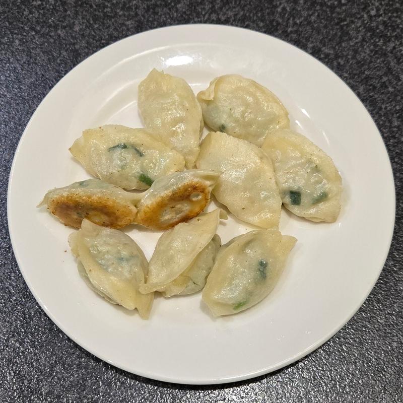 ギョーザ(雲龍亭 銅座店)