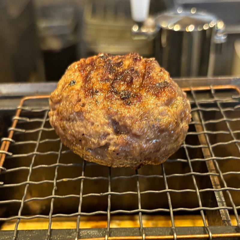 ニクノカタマリハンバーグ定食(美食酒場ニクノカタマリ)