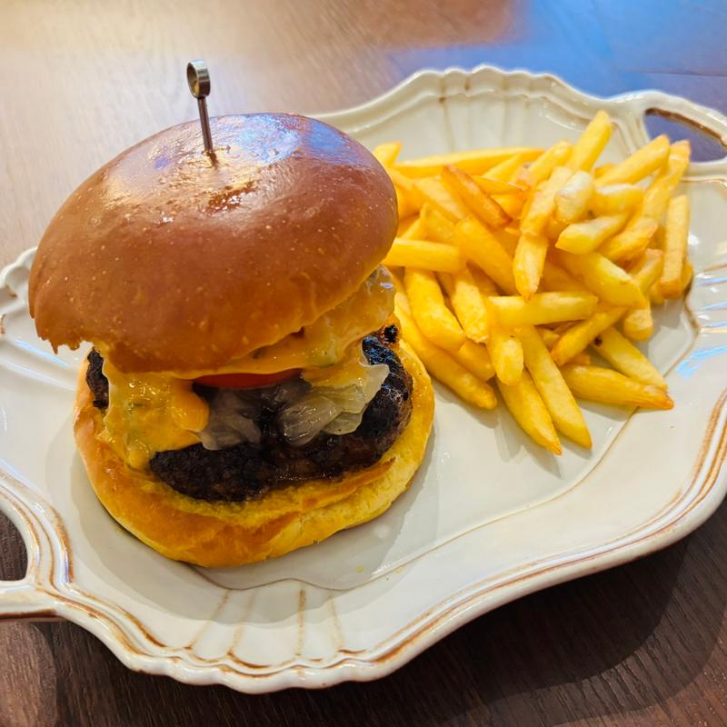 尾島バーガー(OJIMA DINING)